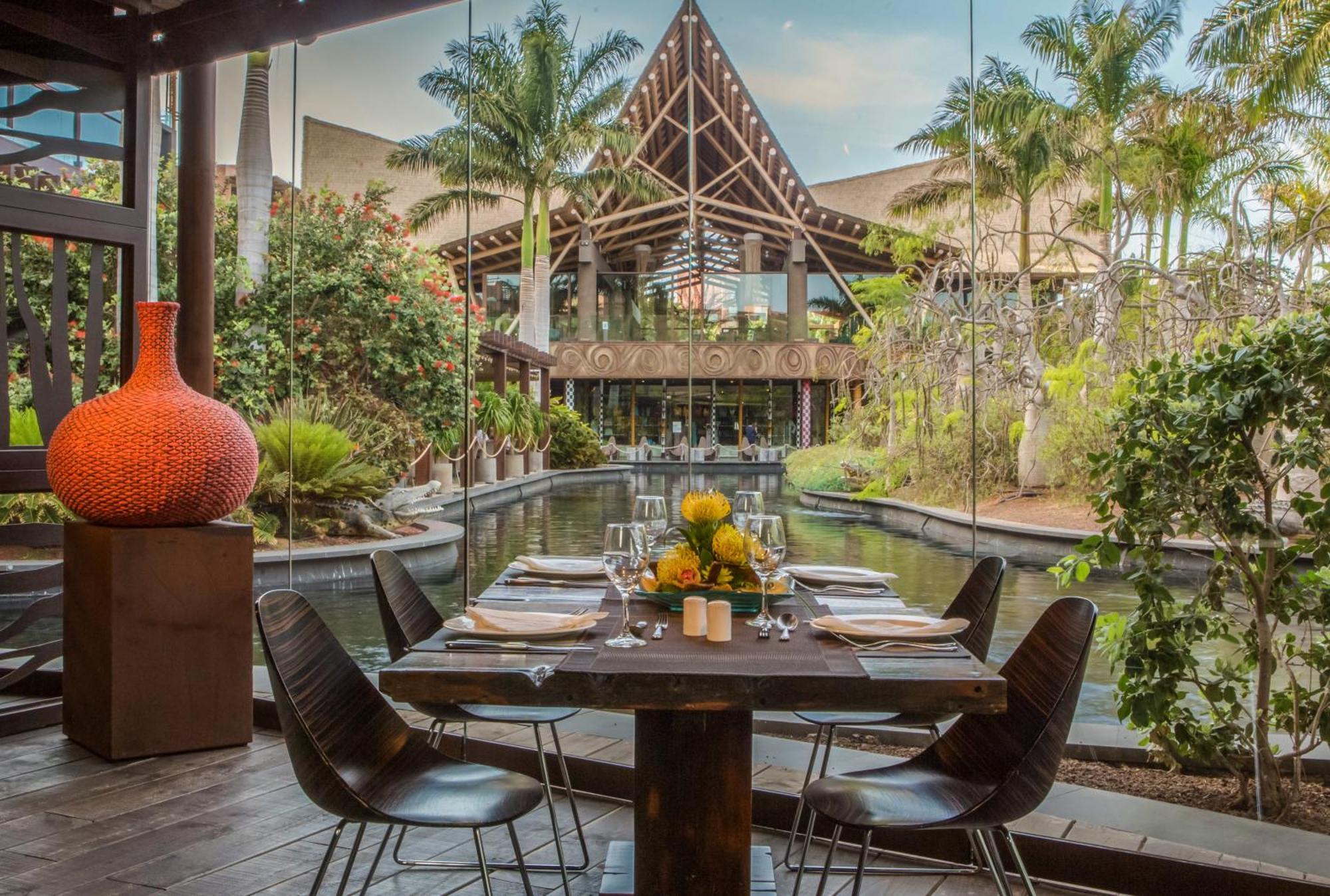 Lopesan Baobab Resort Meloneras Esterno foto The restaurant at the hotel