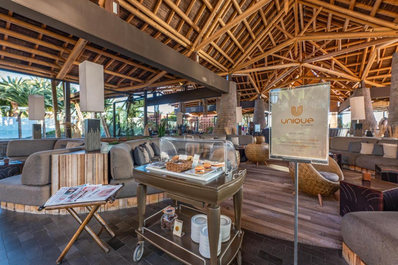 Lopesan Baobab Resort Meloneras Esterno foto The lounge at the airport.